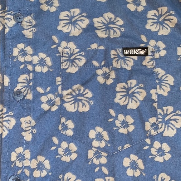 SOLD 🏄‍♂️ WRV Wave Riding Vehicles Floral Shirt - Picture 2 of 7